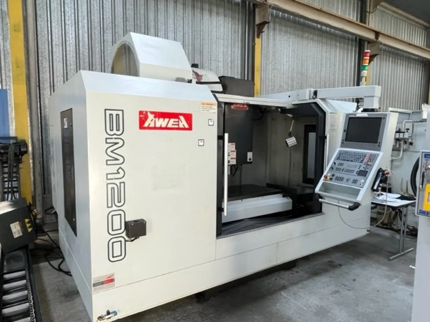 CNC Vertical Machining Center – AWEA BM1200 - 1