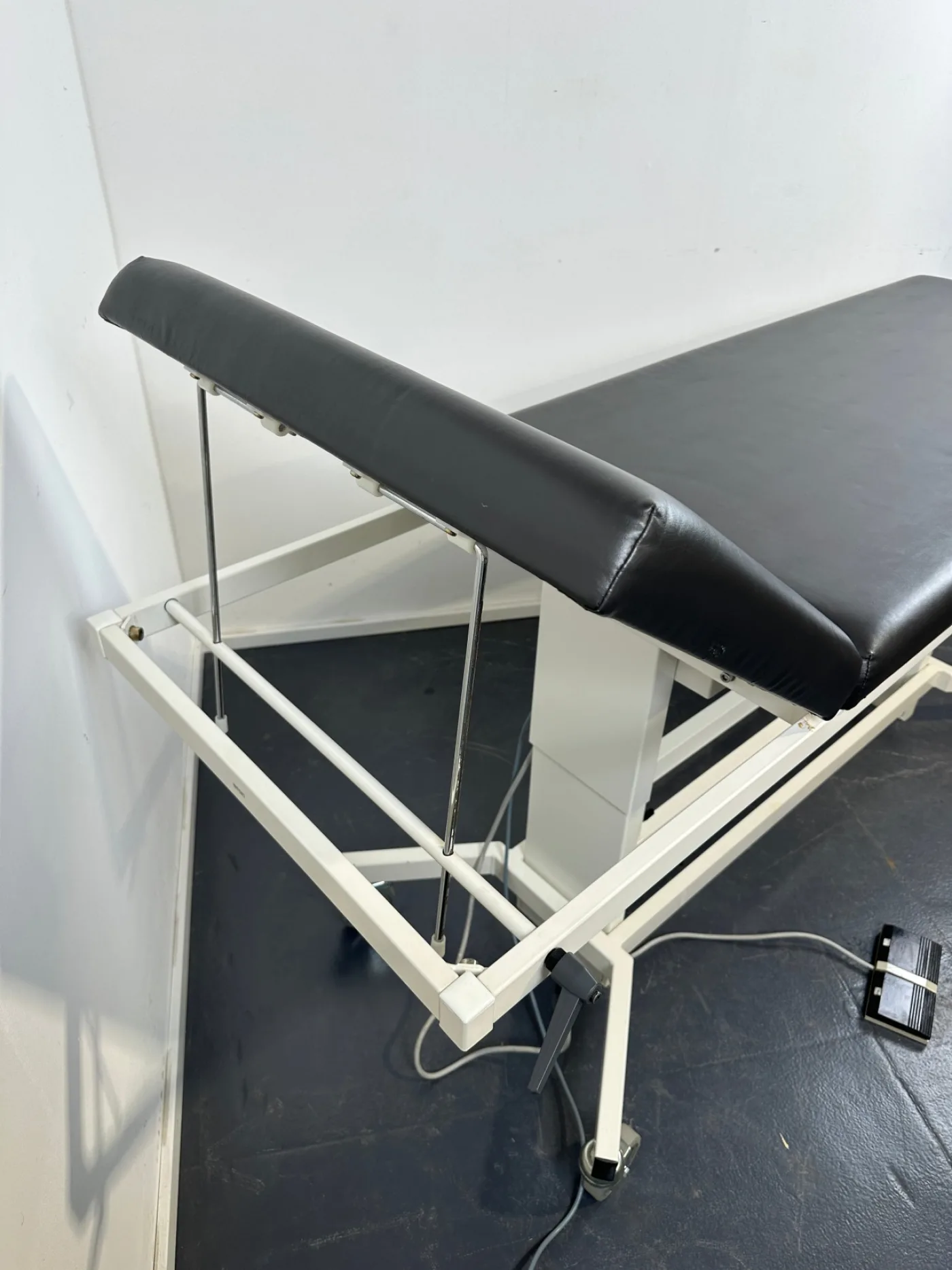 OP-Liege Eron HG-89 E Höhenverstellbar mit Fußschalter - 6