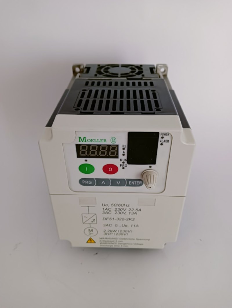 Moeller Frequenzumrichter Nr. DF51-322-2K2