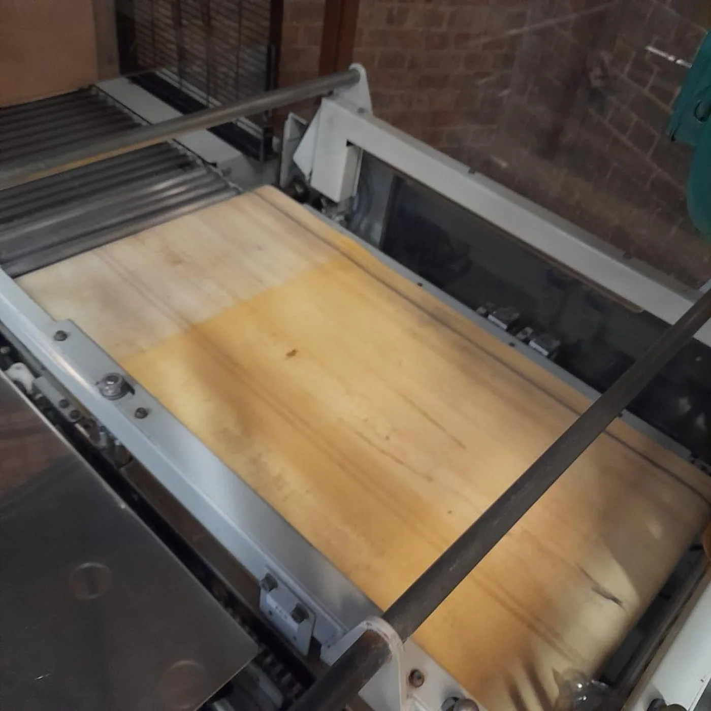 Rochman L-Sealer Shrink Wrapping Machine - 6