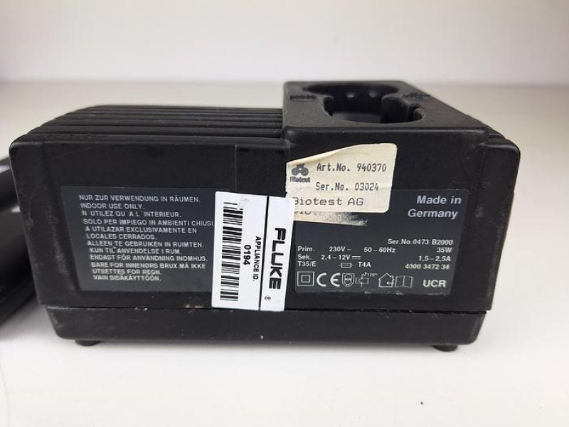 AEG UCR Battery Charger