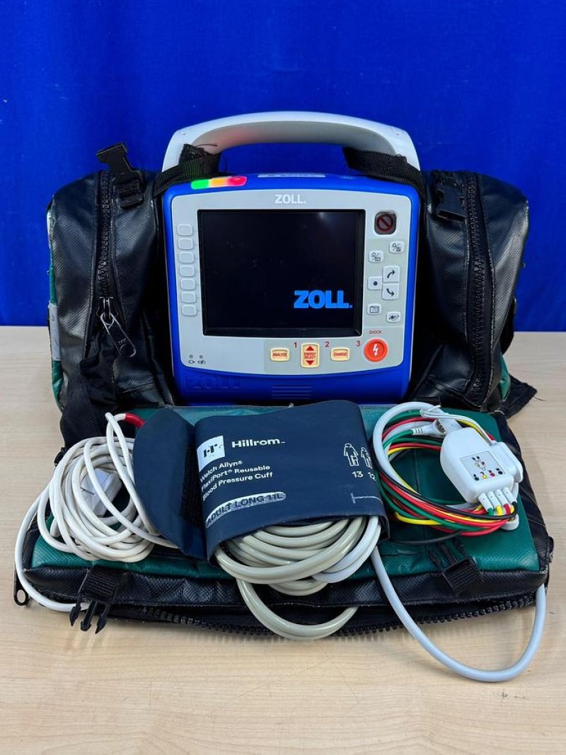 Zoll X Series Defibrillator REF: 6662 PV ELST Without Power Supply