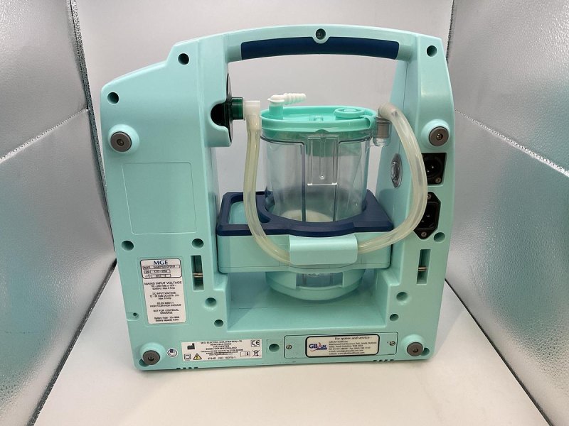 MGE Sam e.p.s Emergency Portable Suction