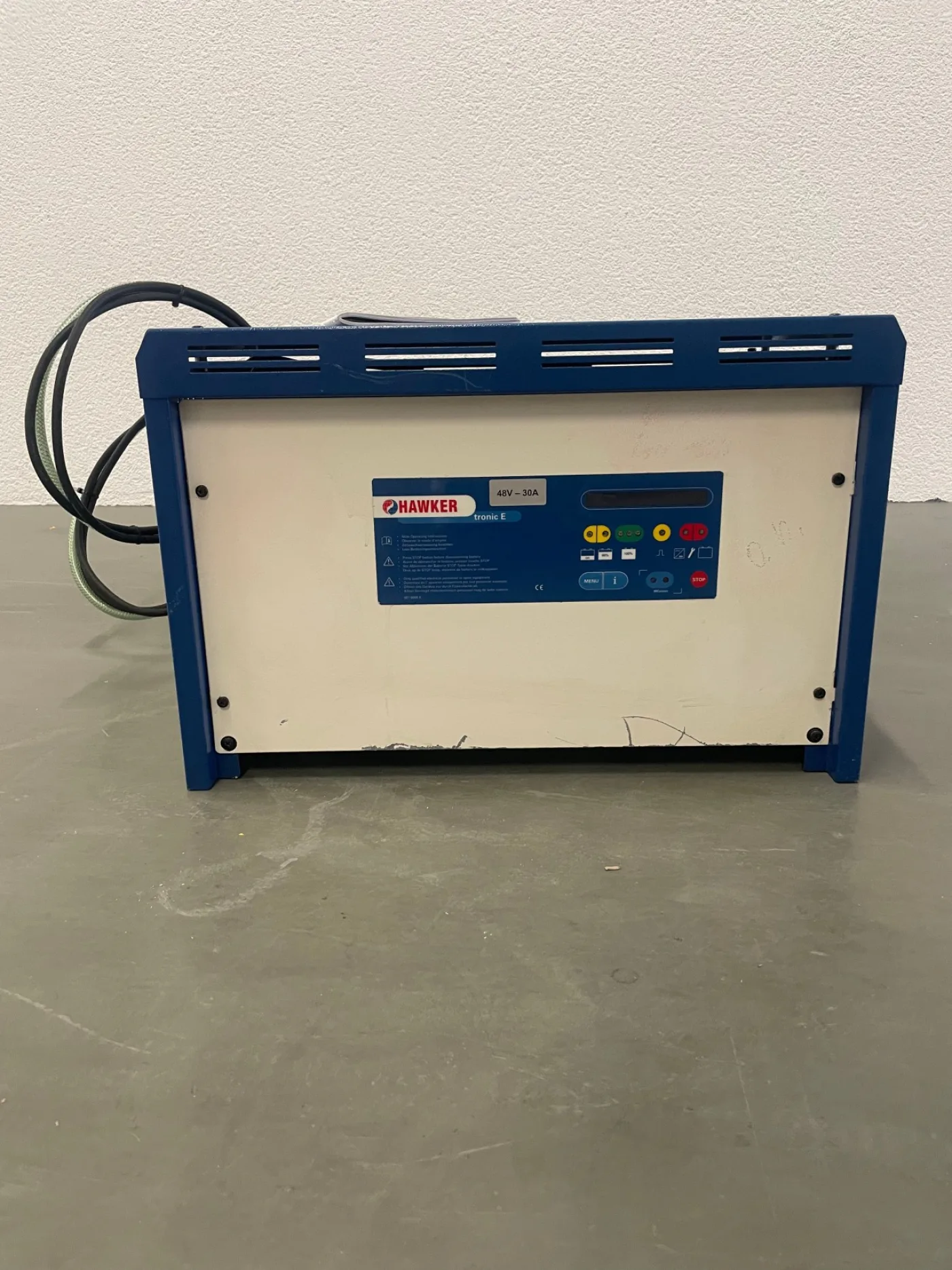 Hawker Batterieladegerät E48V-30A tronic E+EU - 1