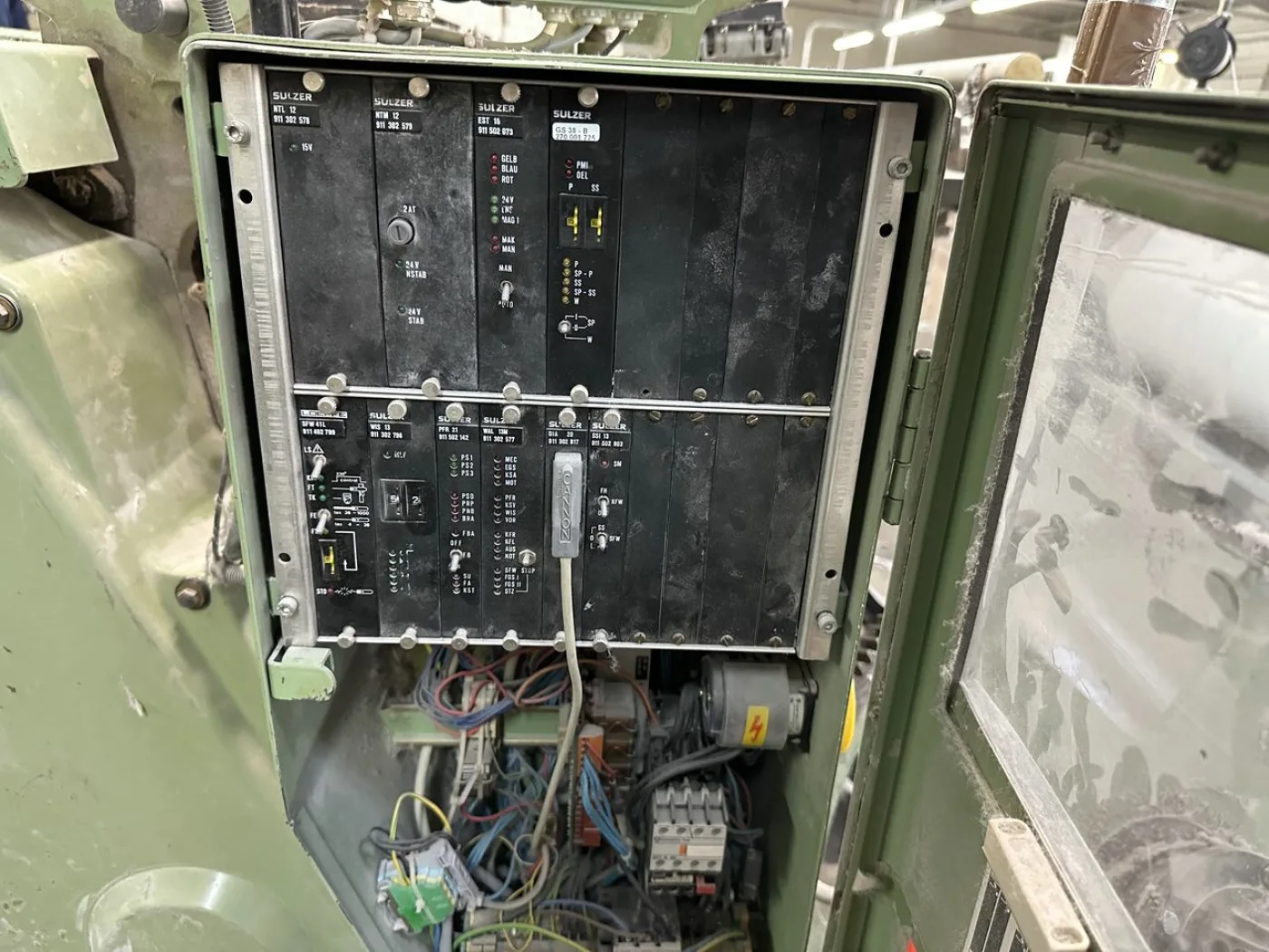 Sulzer - projectile loom type P7100 B 330 N4 SP D1 R - 7