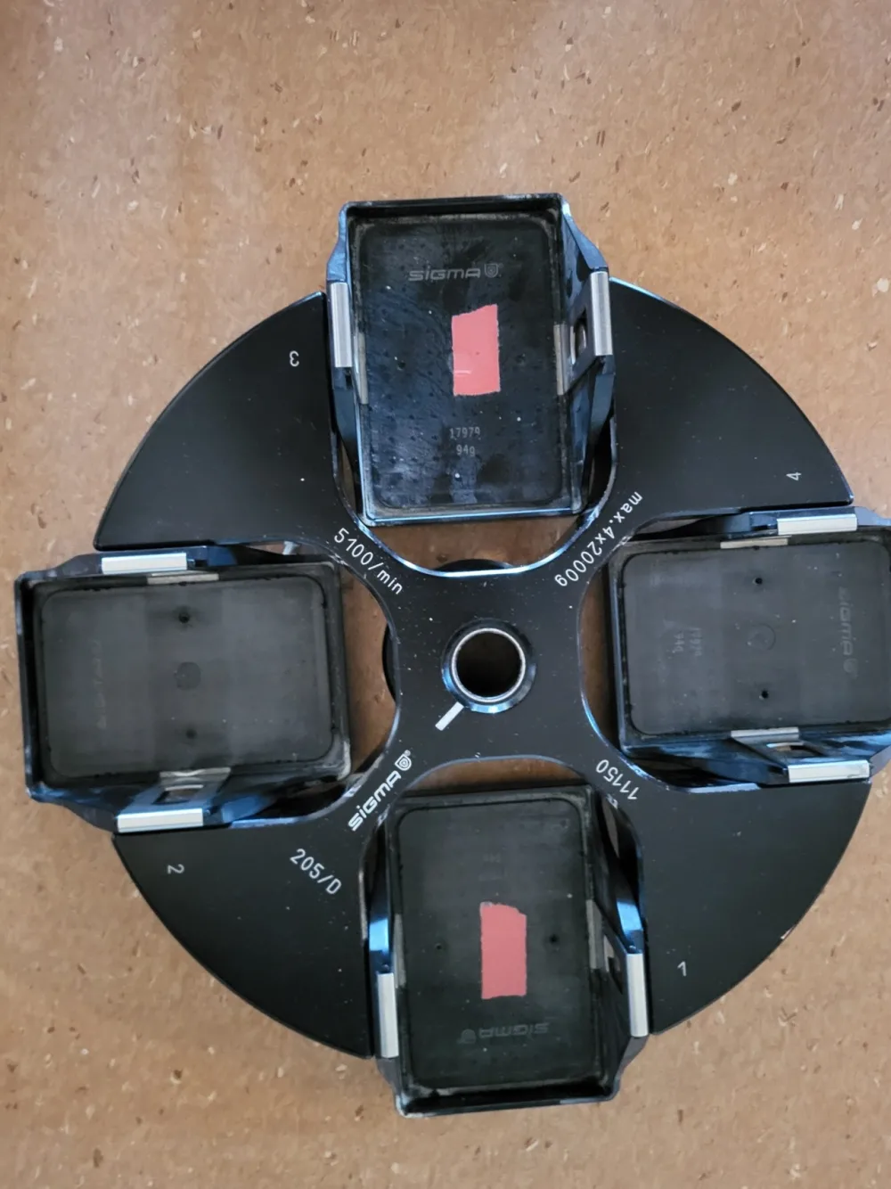2538 - Sigma 11150 Rotor with 13220 Microtiter Buckets and 17979 Inserts
