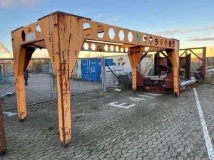 SHT LIFTING FRAME 20"