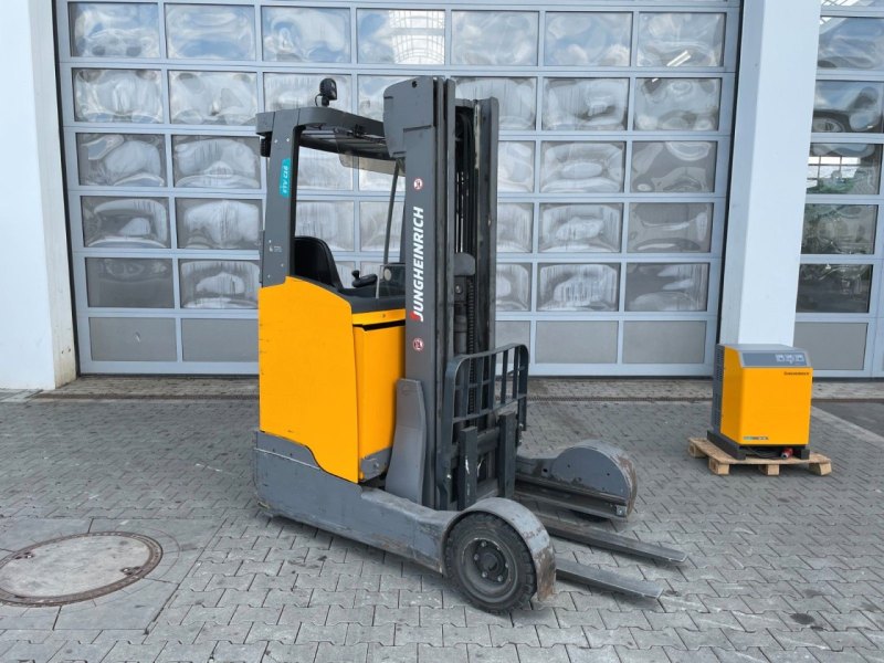 Jungheinrich ETV C16 / Triplex 5.72m / SS / nur 3.112h / 2016