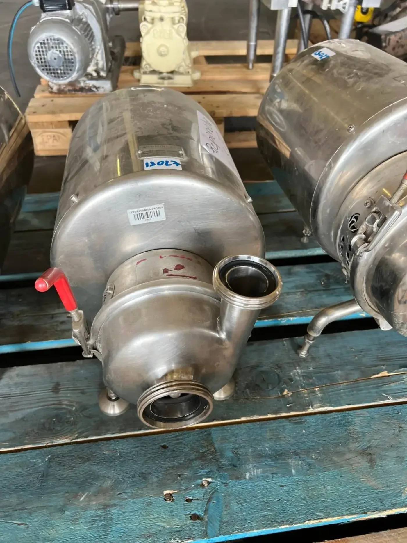 BOMINOX S-121 1.5 kW STAINLESS STEEL CENTRIFUGAL PUMP - 1