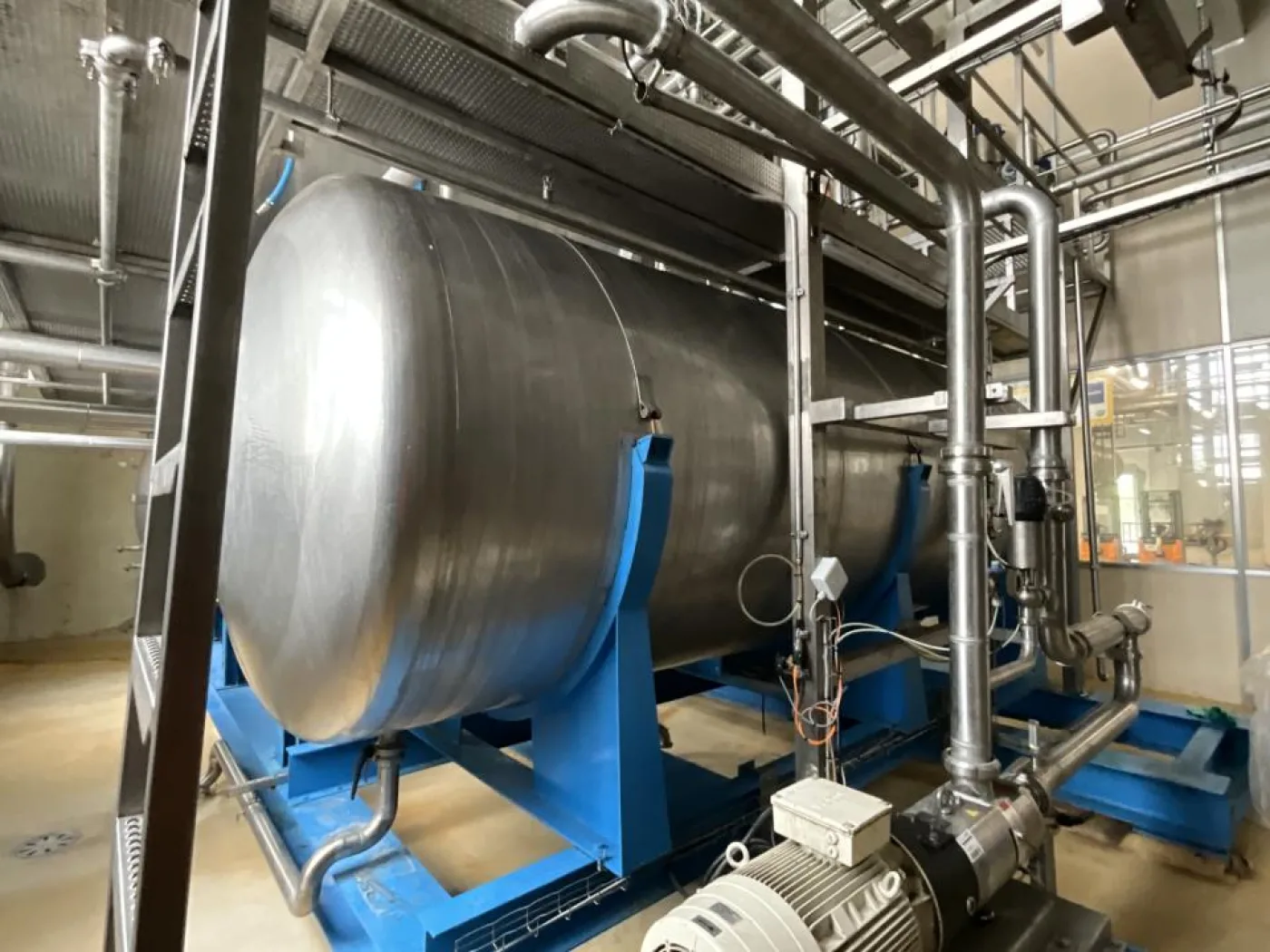 1976 Villanova Villanova 15000 Litre Stainless Steel Horizontal Syrup Storage Tank - S - 8