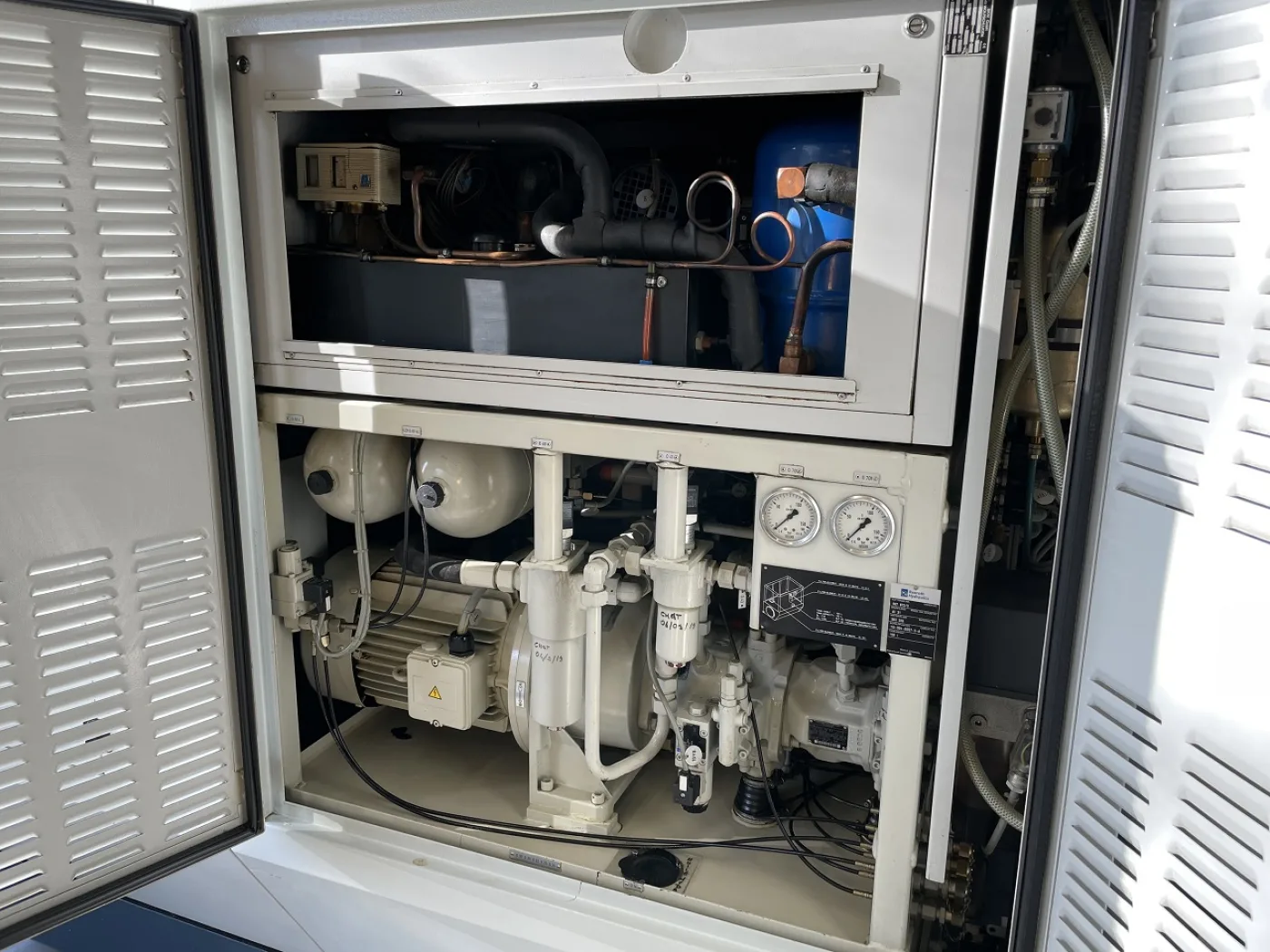 CENTRE DE TOURNAGE CNC “SPINNER” TYPE TM - 2