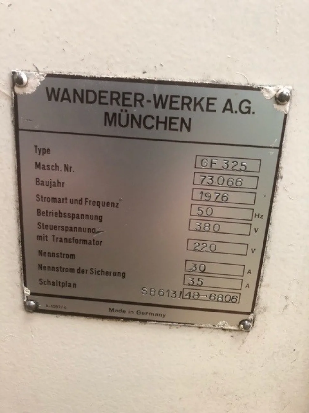Wanderer Spline Hobbing Machine GF325