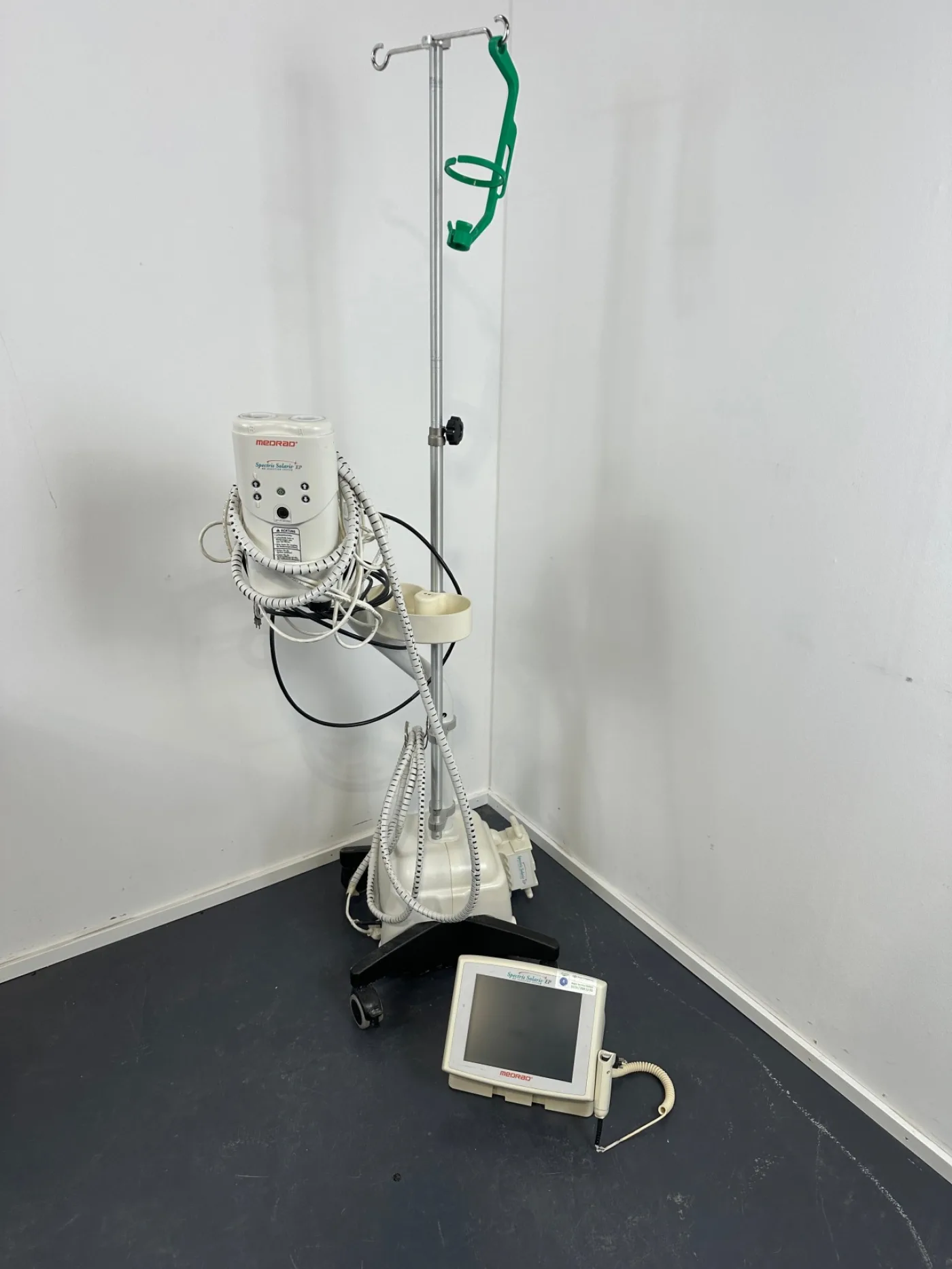 Medrad Spectris Solaris EP Hochdruckspritzenpumpe (MRT) - 1