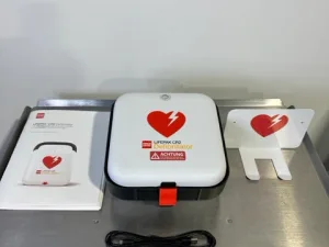 Physio Control Lifepak CR2 Defibrillator (AED)