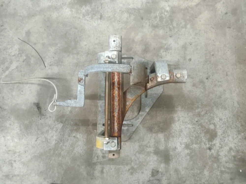 Switch left inside 90° tube height 15 cm
