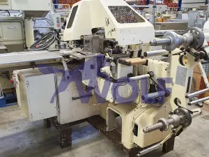 Riegelpackmaschine SIG - Type CK für zwei Packstoffe.