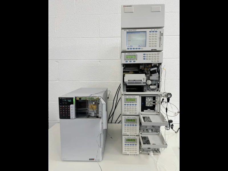 Shimadzu HPLC System with SIL-20A XR