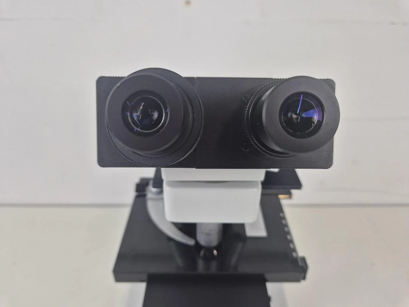 Hund Wetzlar H600/12 Microscope - 6