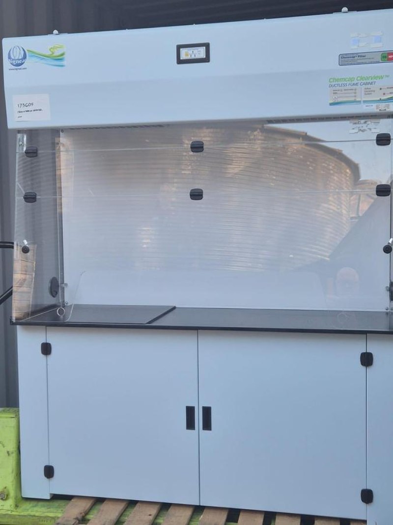 Bigneat BC1506 Safety Cabinet