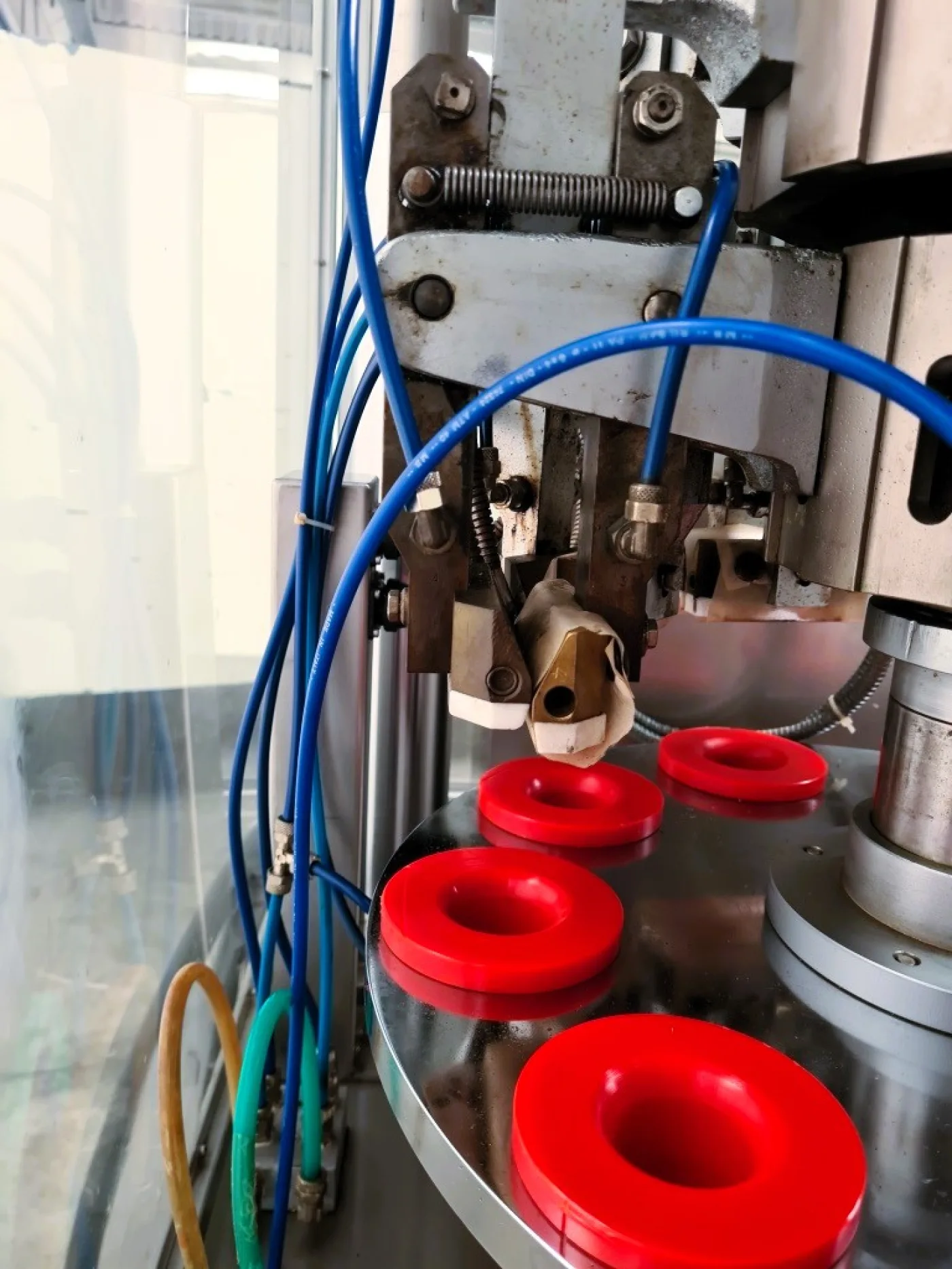 INTUBETTATRICE PER TUBETTI IN PLASTICA – TONAZZI – MOD. COLIBRI 40 - 4