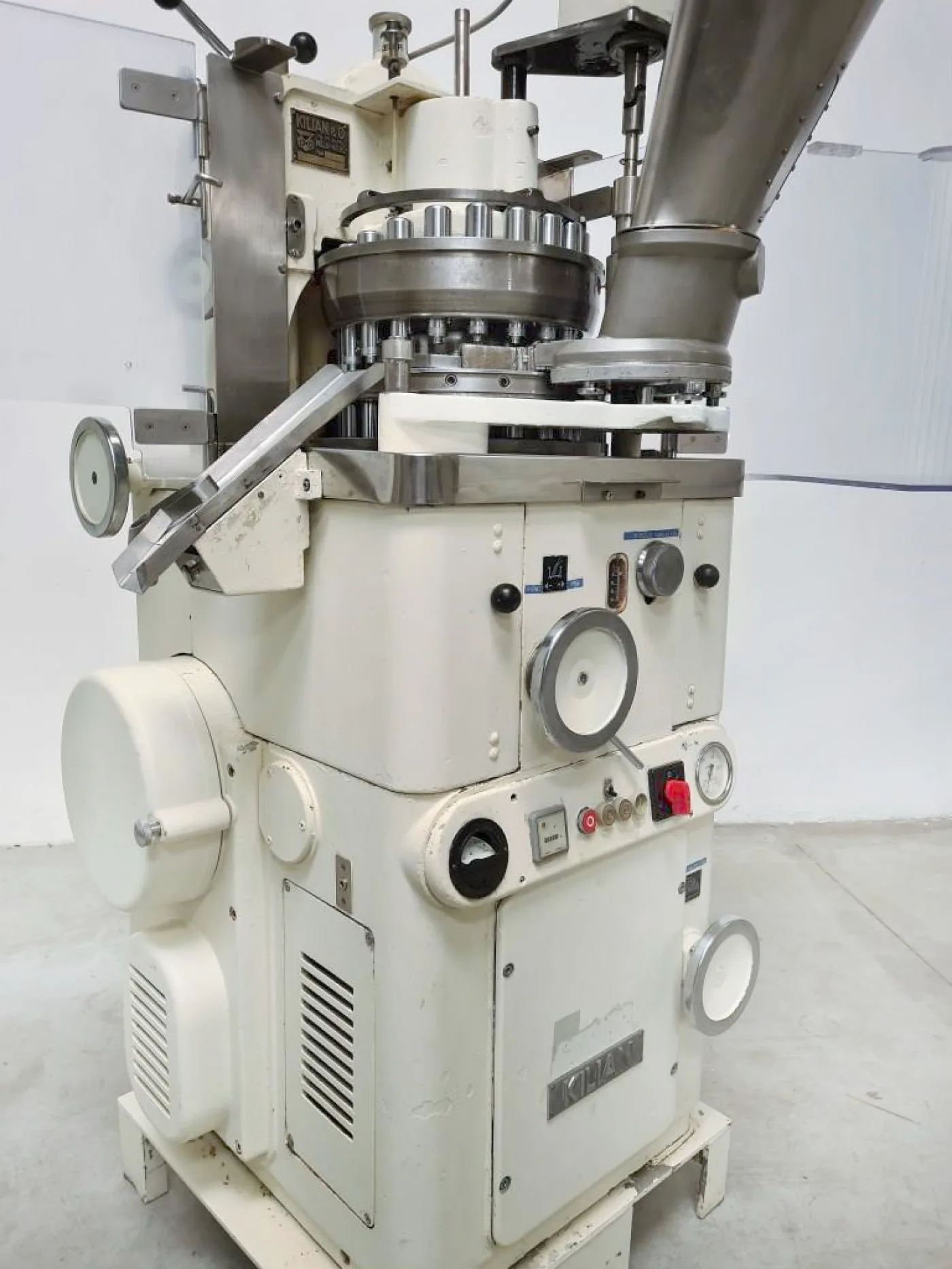 COMPRIMITRICE ROTATIVA – KILIAN – MOD. RT - 8