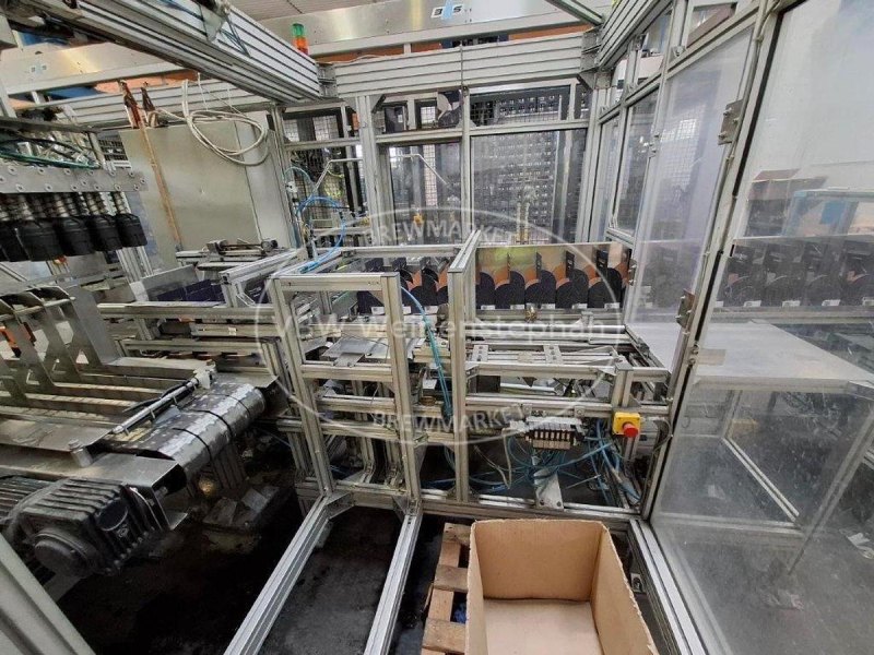 Repacking machine
