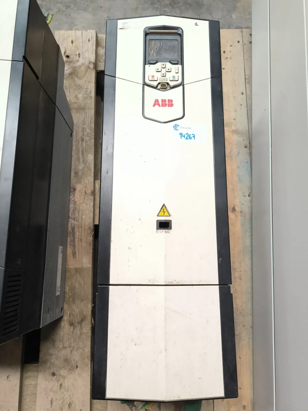 VARIABLE FREQUENCY DRIVE ABB ACS880-01-145A-3+E200