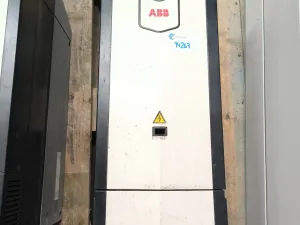 VARIABLE FREQUENCY DRIVE ABB ACS880-01-145A-3+E200