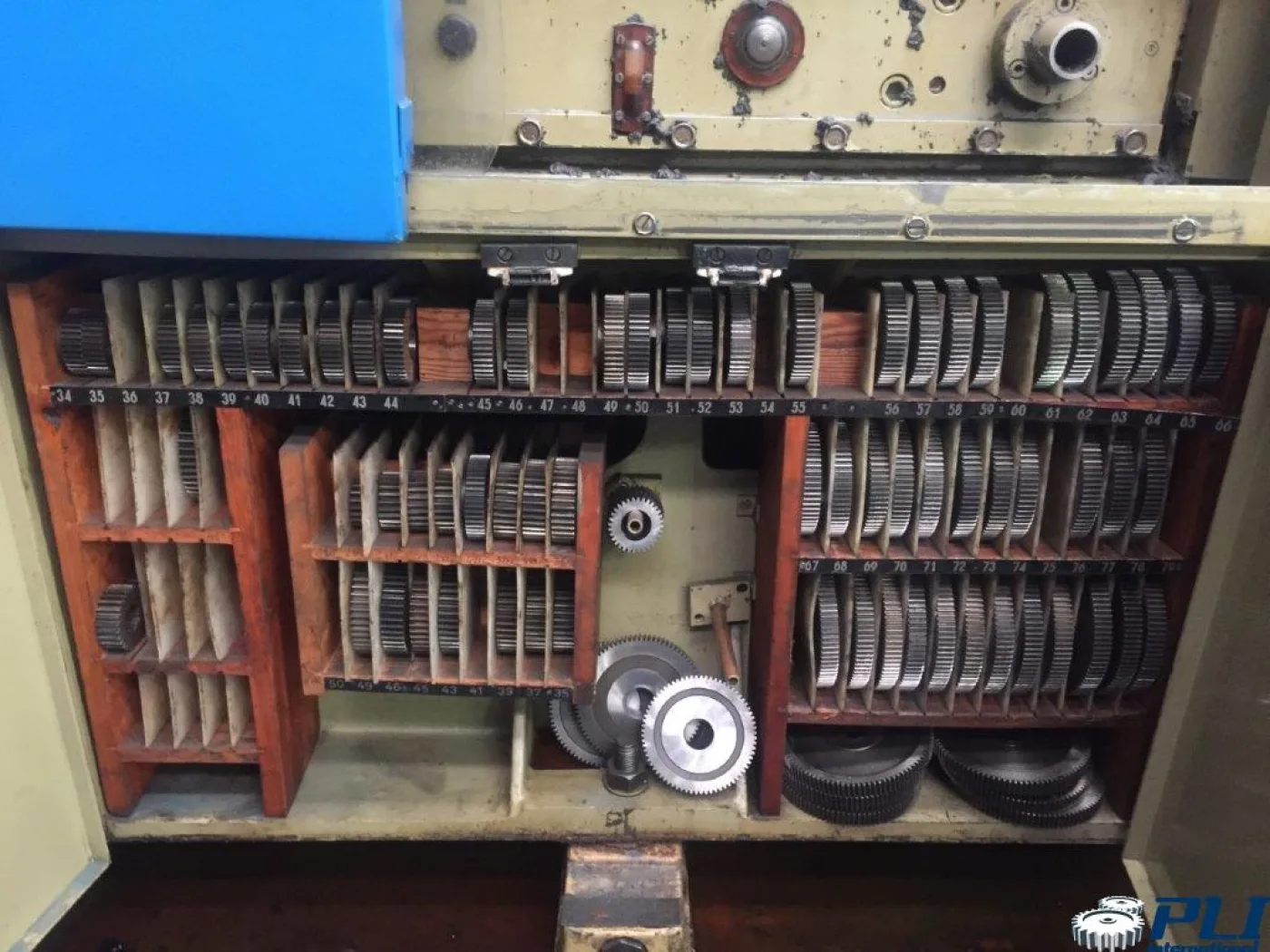 Gear grinding machine – NILES ZSTZ 315C - 3