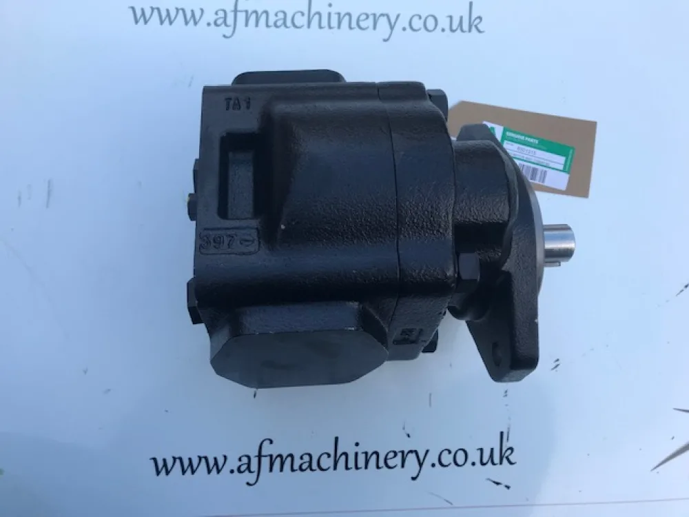 Spearhead hedge cutter Hydraulic motor 8301315