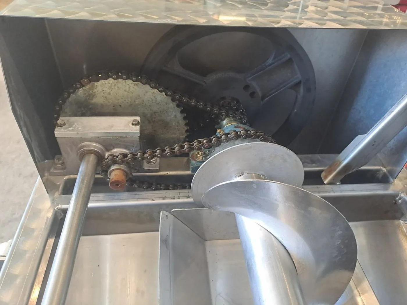 DESTEMMER CRUSHER ENOVENETA WITH INTERNAL RUBBER ROLLERS, SECOND-HAND MACHINE - 5