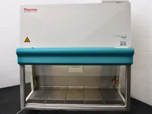 Thermo KS 15 HeraSafe Class II Safety Cabinet