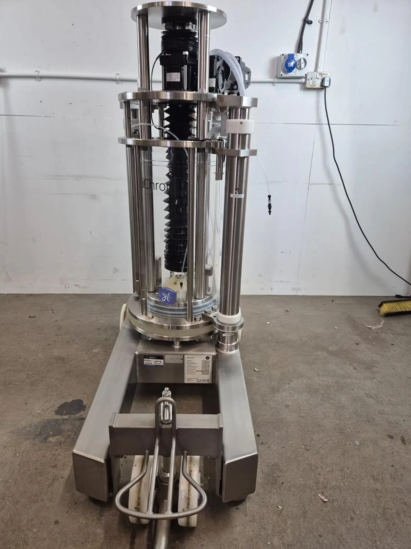Cytiva AxiChrom 300/300 Chromotography Column - 2