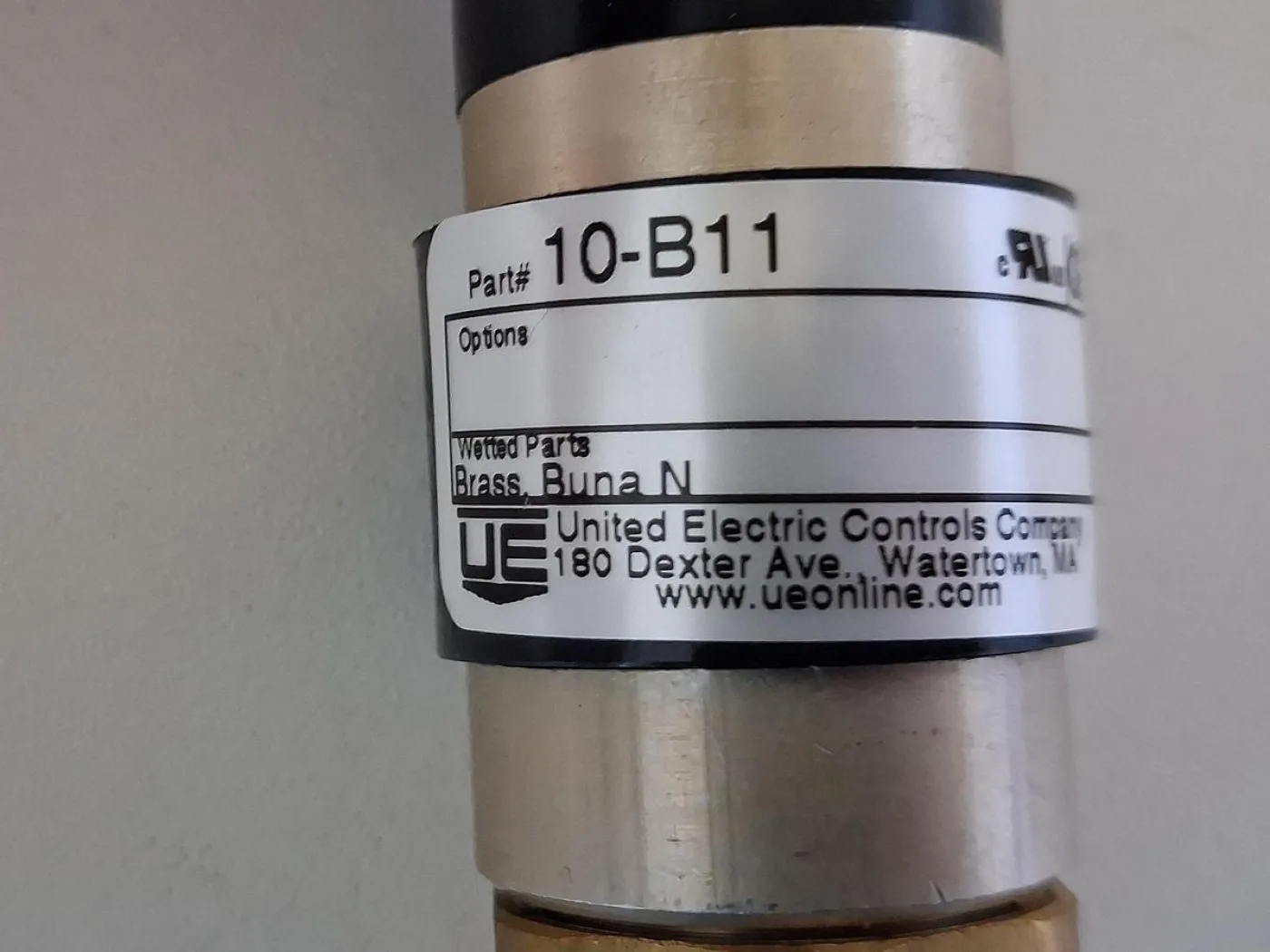United Electric Controls 10-B11 Pressure Switch - 5