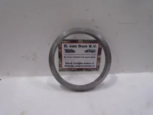 Uitlaat ring