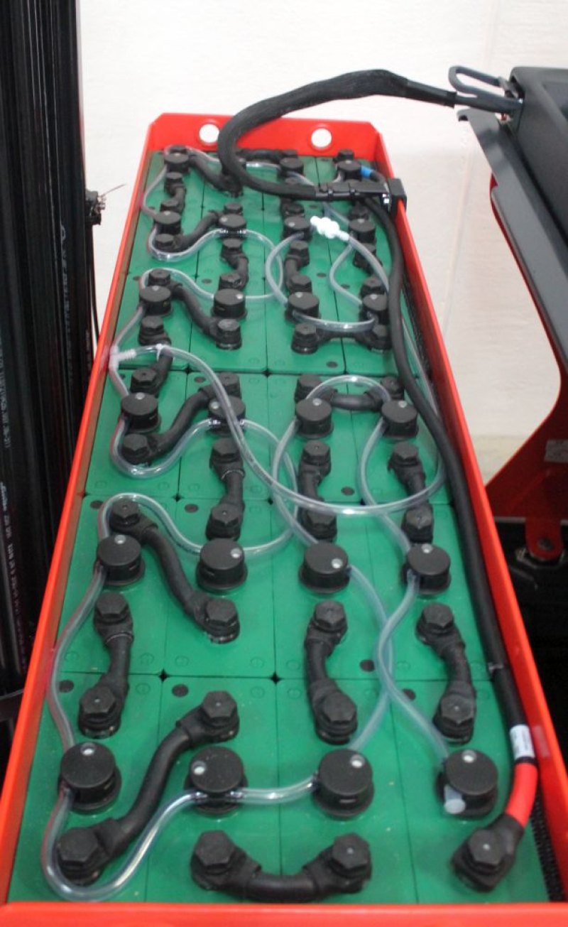 Schubmaststapler Linde R 16 1120 (2021)