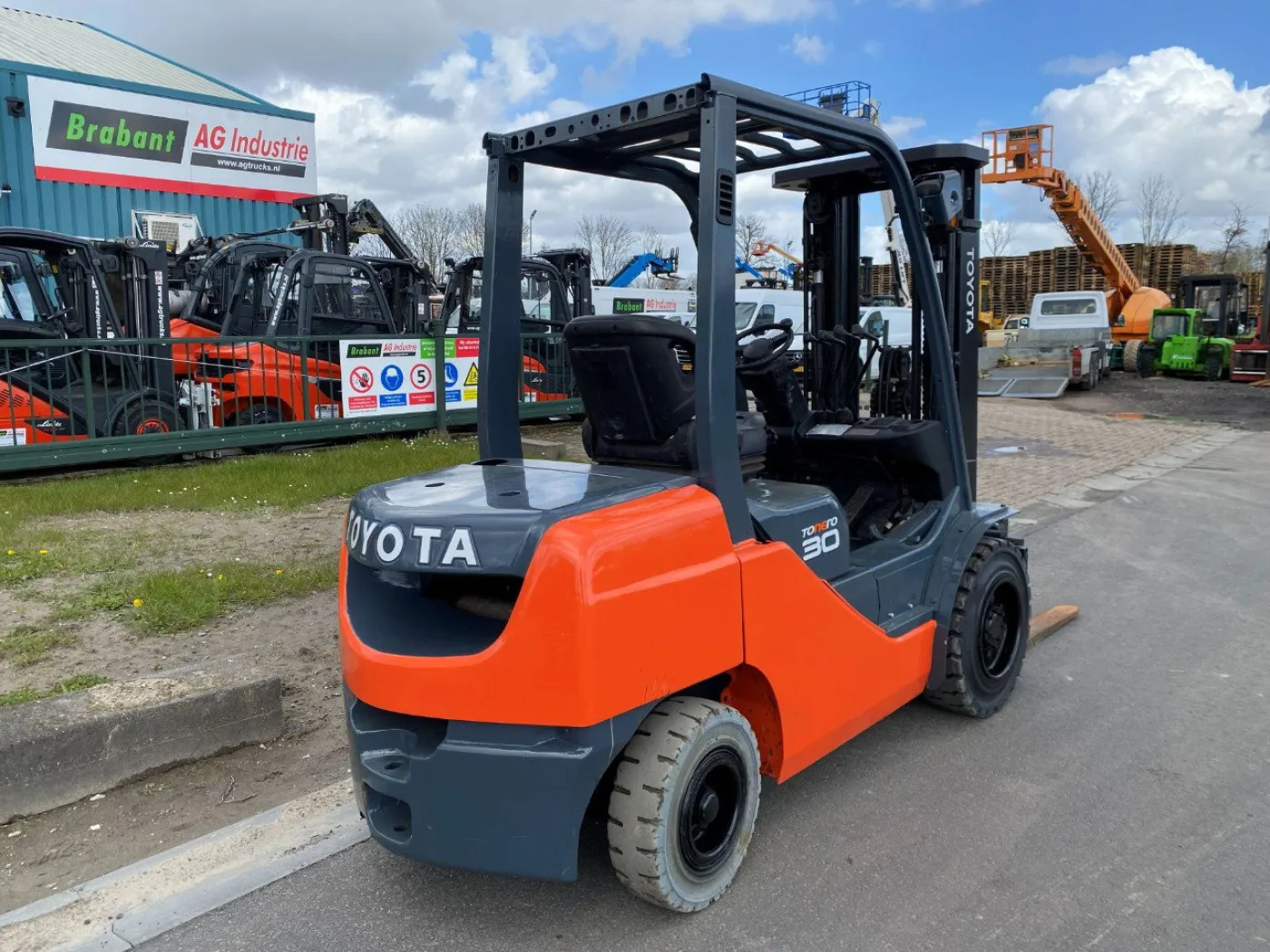 Toyota 02-8FDF30 - 5