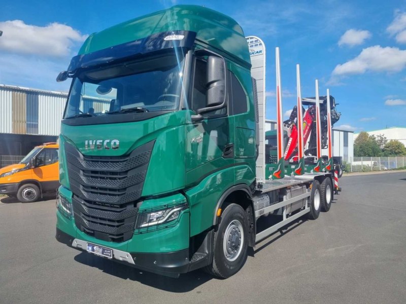 Iveco X-Way AS300X57 Z/P HR ON- 6x4 (6x6 Hi Traction)