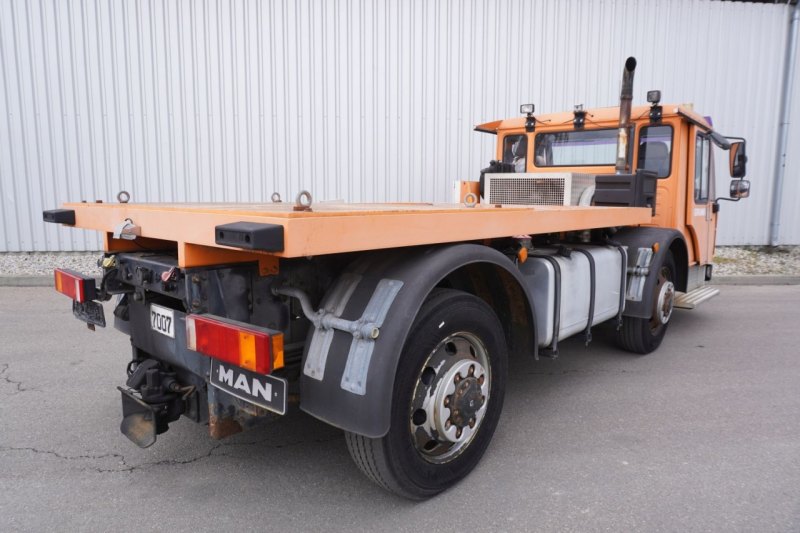Schlepper MAN 10.220 4X4 BB L2000 (2006)