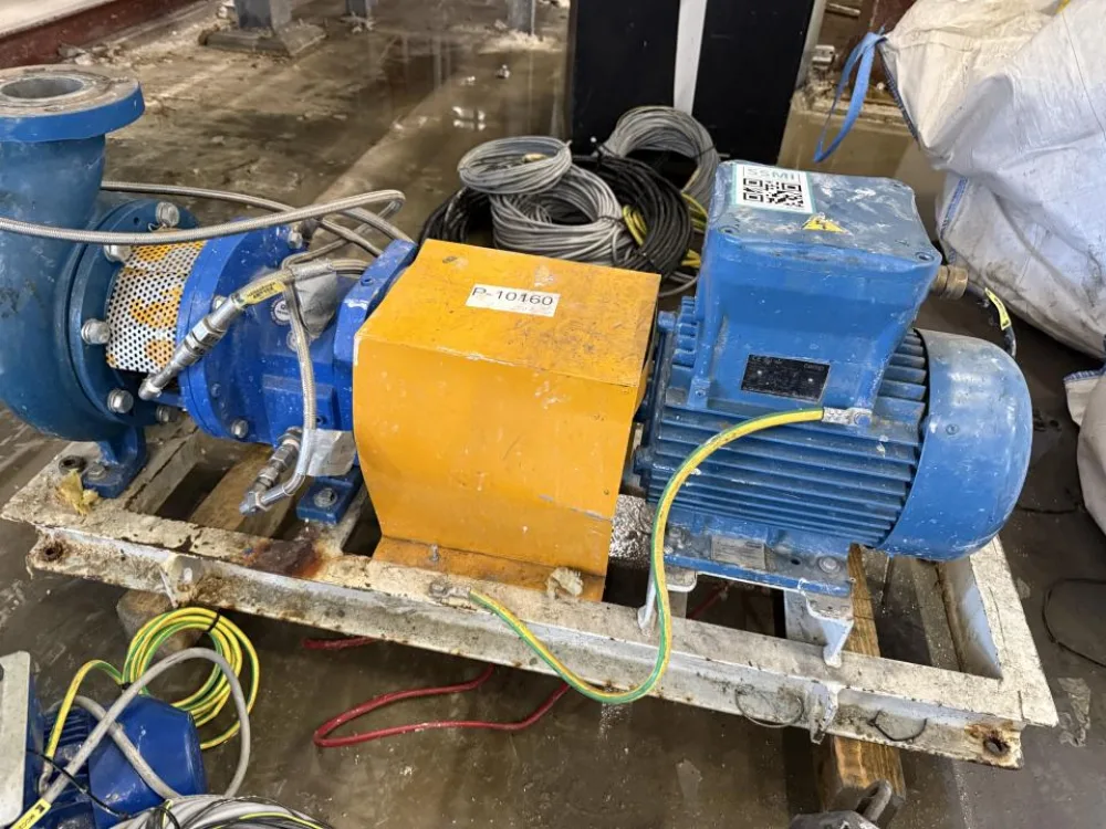 AKAY Discharge pump