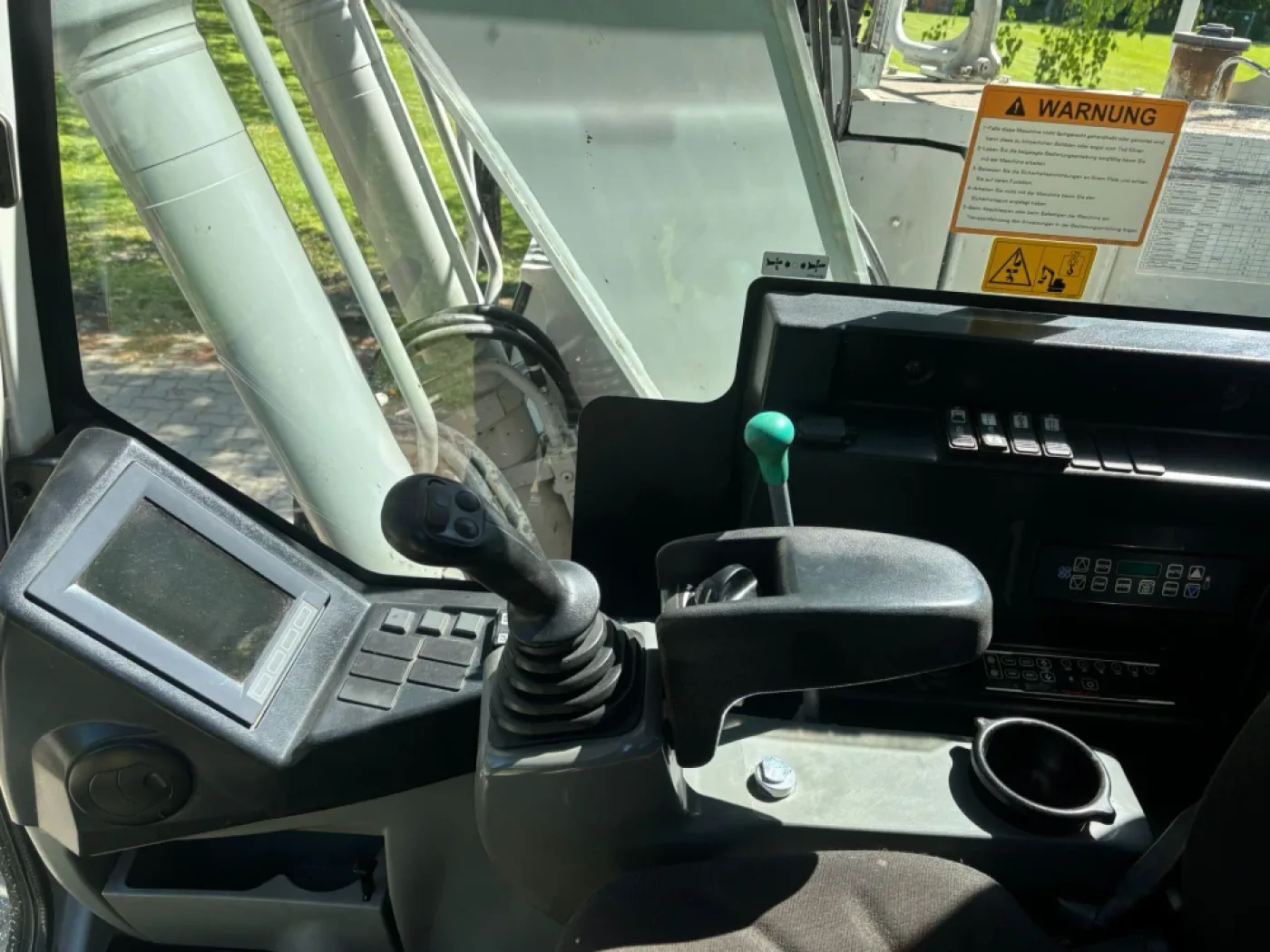 Takeuchi - TB 2150R - 5