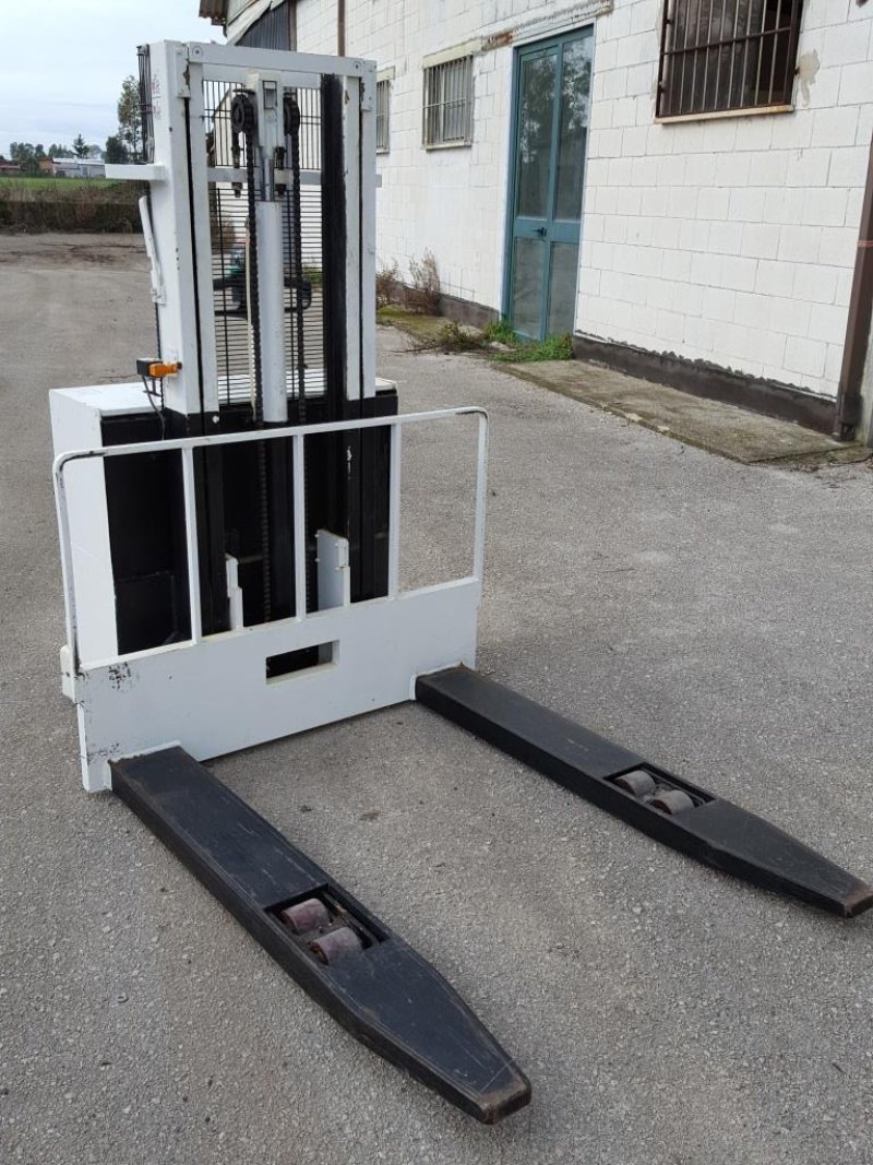 CARRELLO ELEVATORE ELETTRICO – ICEM – MOD. 13/240