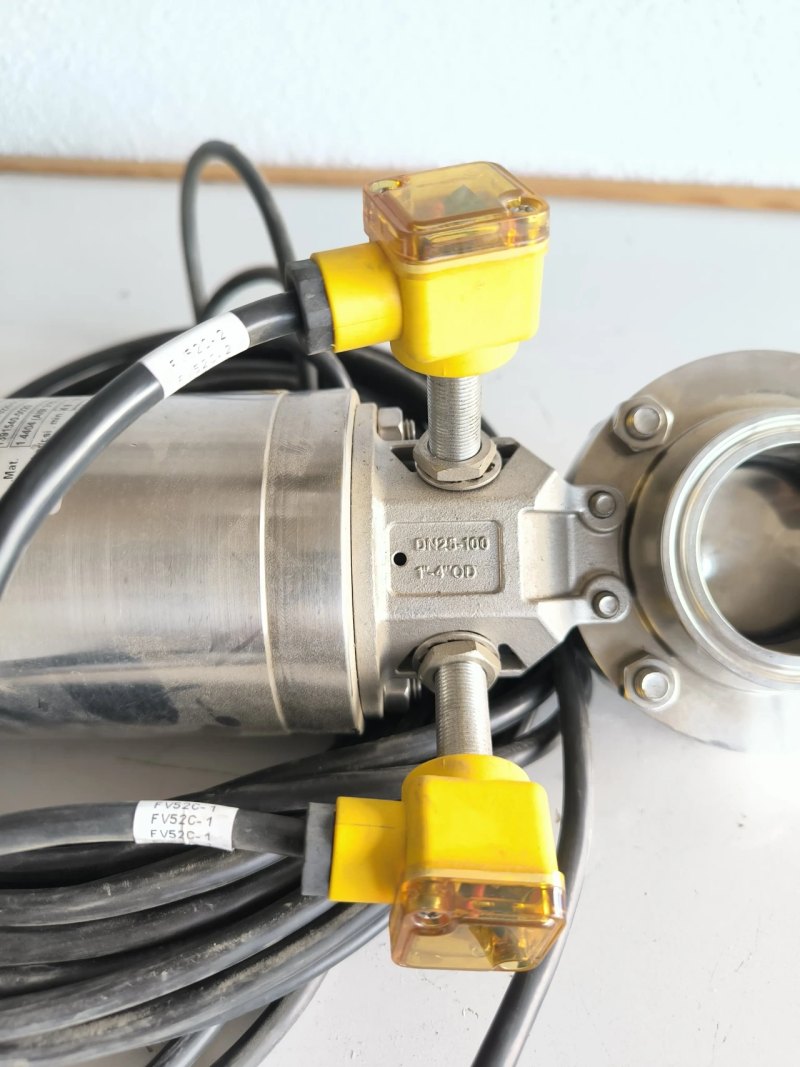 BUTTERFLY VALVE 2" PN10 STAINLESS STEEL 316L WITH PNEUMATIC ACTUATOR GEA 7330 ATEX WITH POSITION SWITCHES UNUSED
