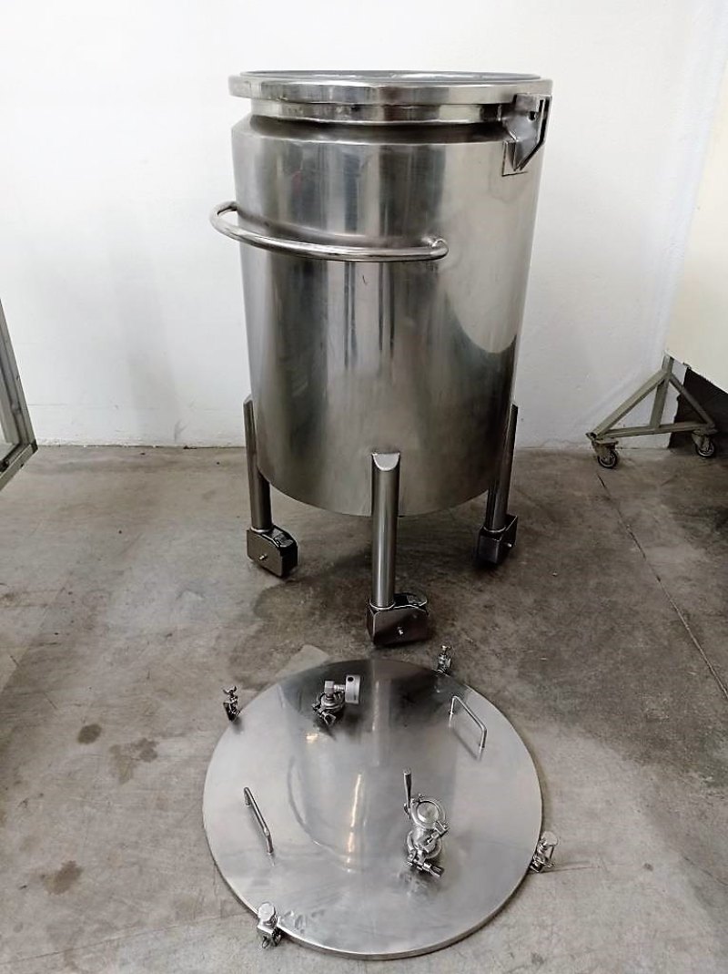 SERBATOIO CARRELLATO 240 LT