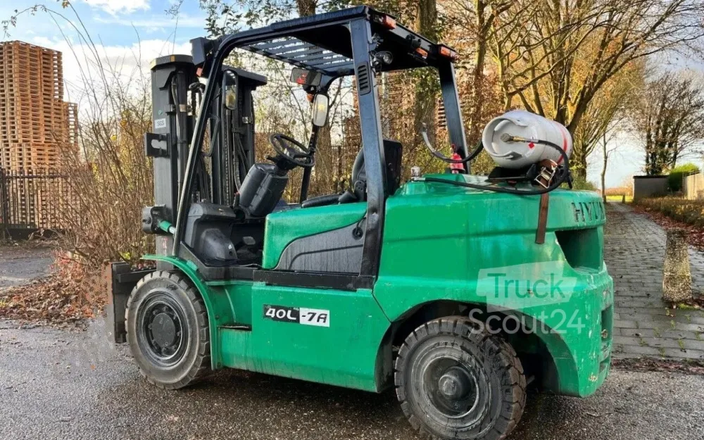 Hyundai 40L-7A