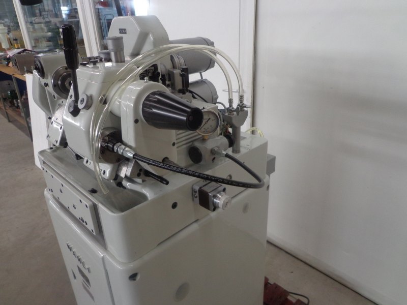 MACHINE A TAILLER WAHLI W-90