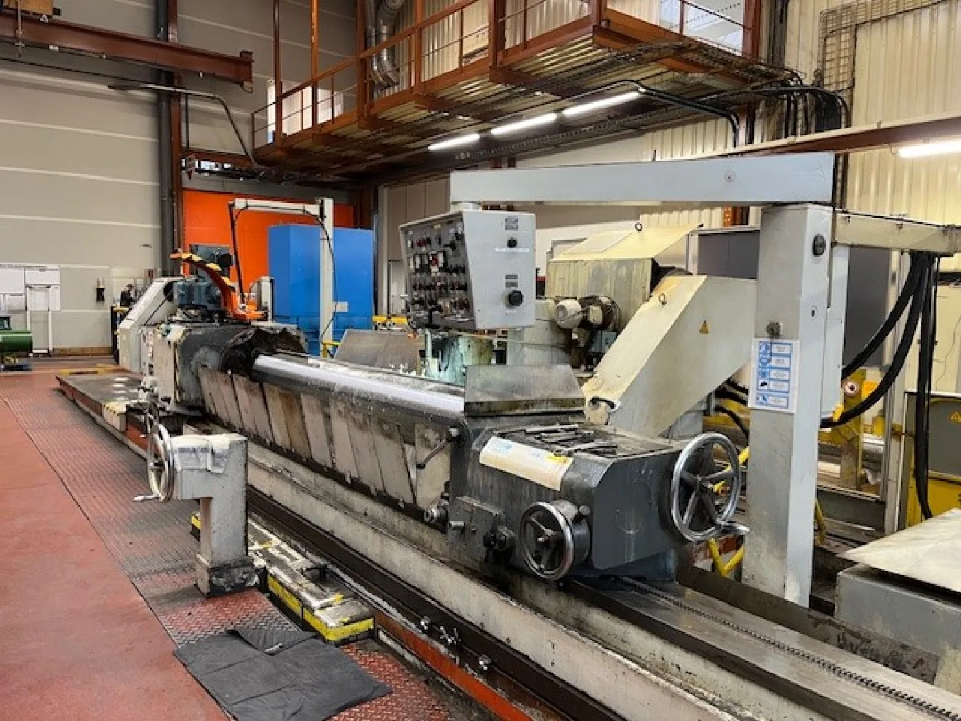 Gear grinding machine – STANKO 3M197 - 5