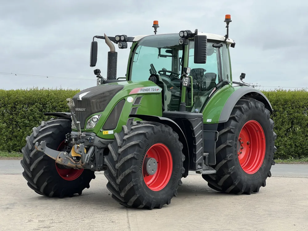 Fendt - 724 PROFI PLS TRACTOR