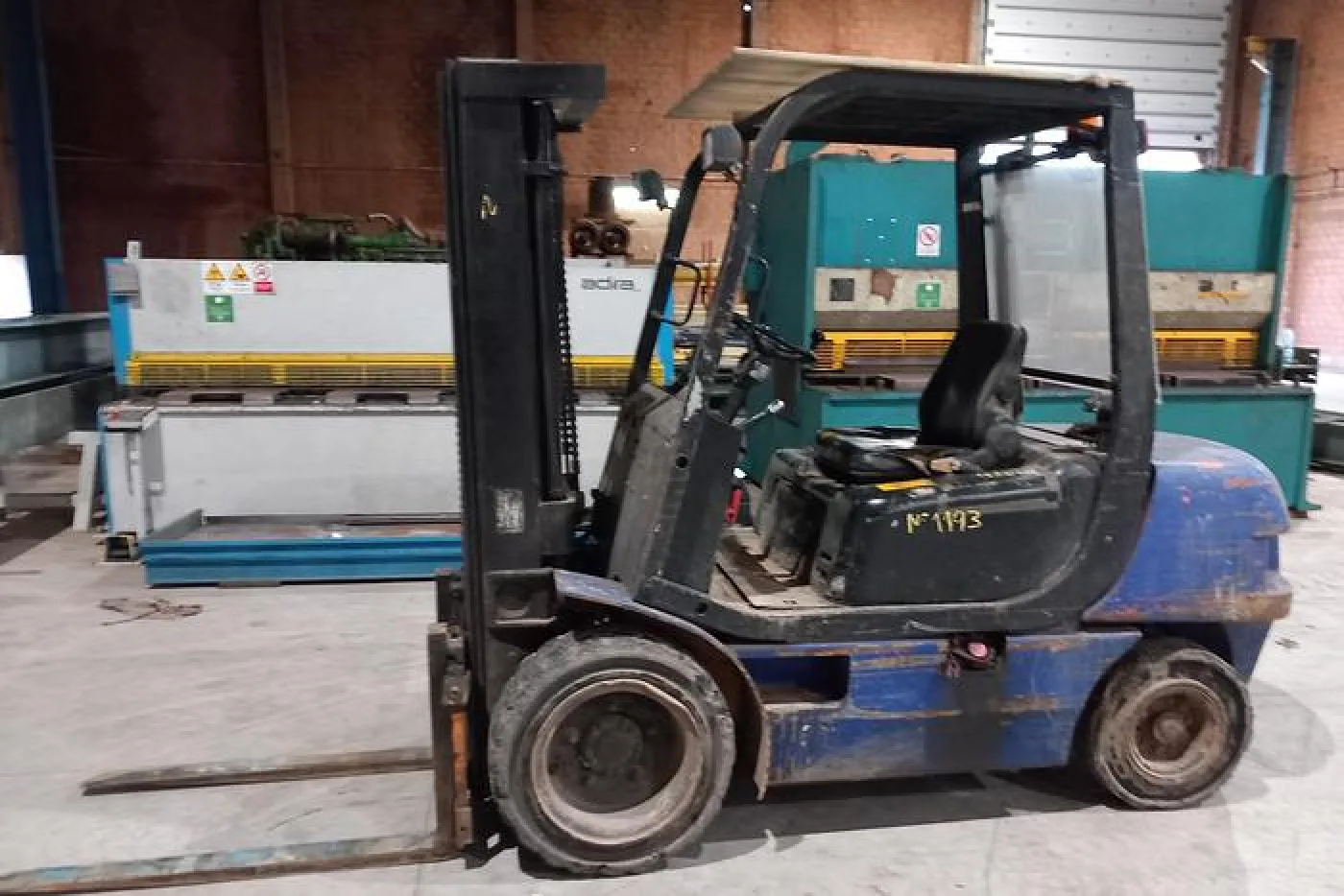 Empilhador SAMSUNG SF30D - 1