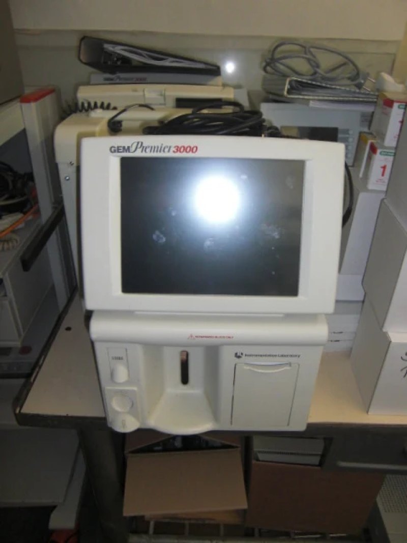Instrumentarium Laboratory GEM Premiere 3000 Analyzer (Blutgas)